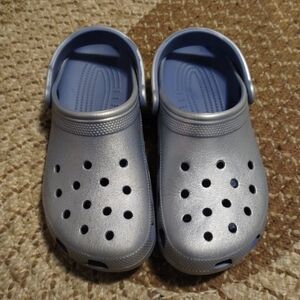 CROCS Metallic Lapis Lazuli